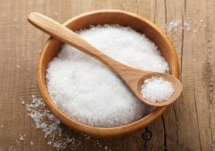 Как очистить кишечник соленой водой в домашних условиях?